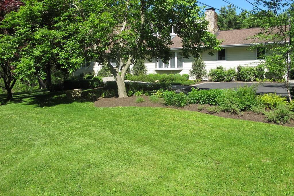 2-br Stylish Apt & Sauna In Woods. 24/7 Check-in. *